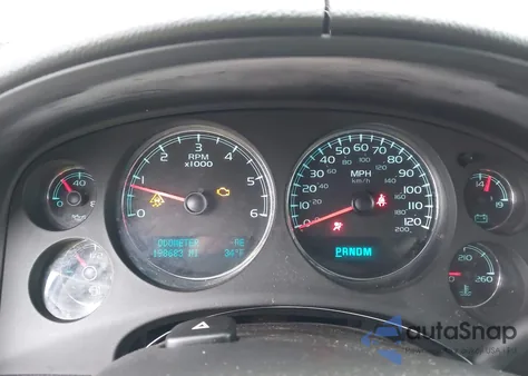 2010 Chevrolet Avalanche 1500 Ls z USA, uszkodzony, nr VIN 3GNVKEE04AG245040